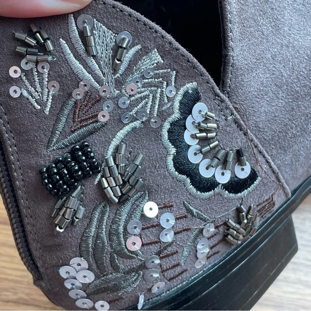 KENNETH COLE REACTION🖤 Ankle Booties w/ Beaded & Sequin Detail 🖤
